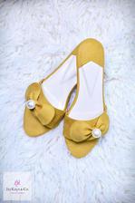 Pearl Bow Slides