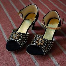 Beautiful black heels for party wear
